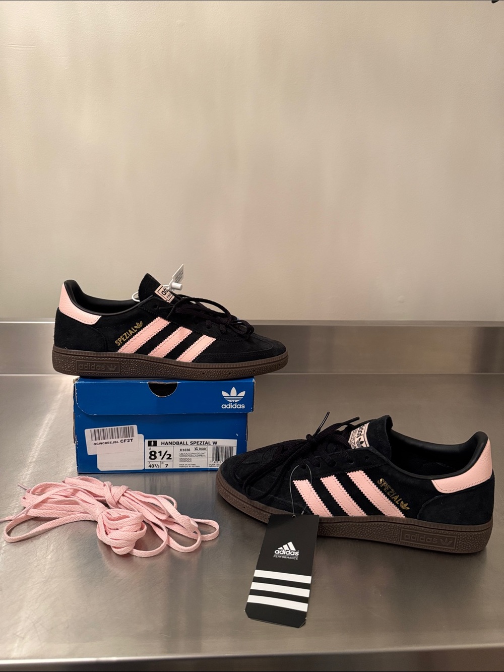 Adidas Handball Spezial Suede Sneakers - Black & Pink 8.5W